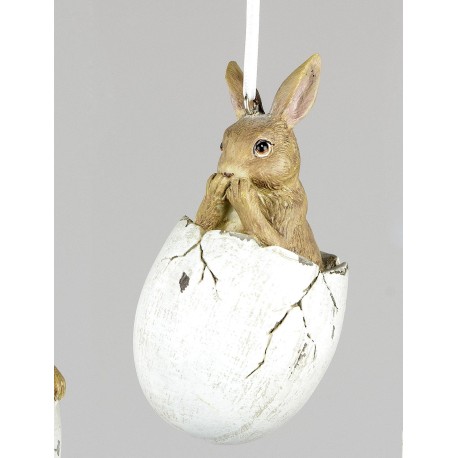 Hase im Ei sitzend zum hängen