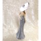 Dame mit Hut grau-creme 24 cm