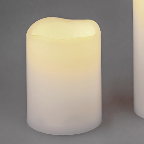 LED Kerze 7 x 13 cm creme / weiß für Aussen geeignet