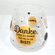 Glas mit Spruch "Wer braucht Superhelden"